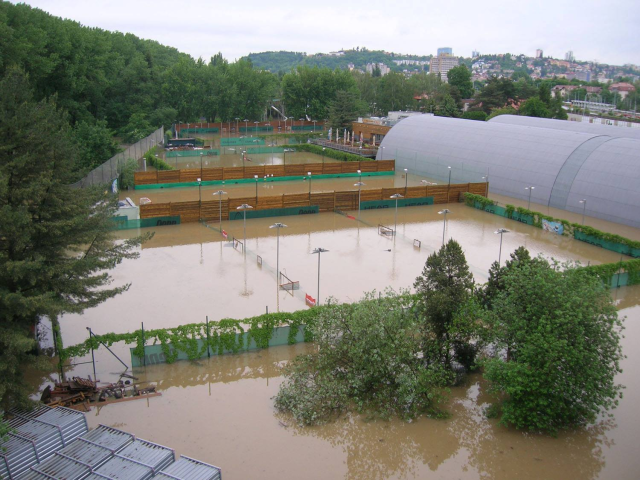 Povodeň v oblasti areálu v Hodkovičkách v roce 2013